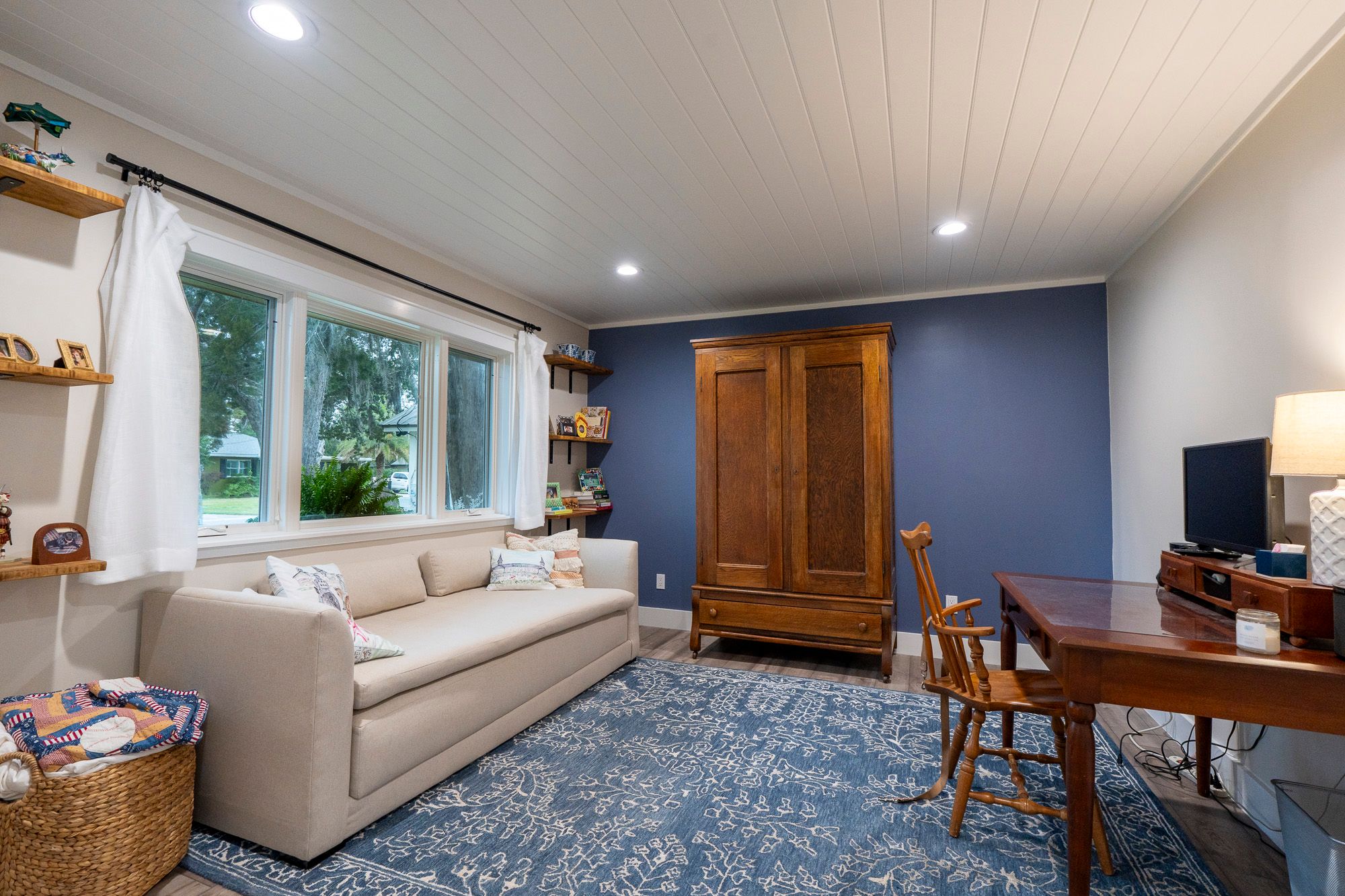 Coastal Modern, interior photograph 13, architectural photography by MBJR Creative
